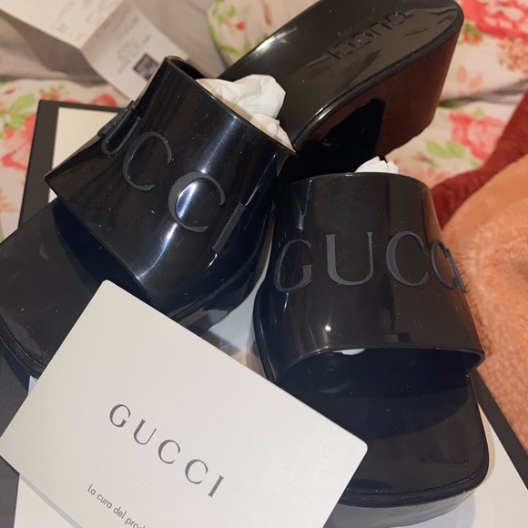 Gucci Heels - Picture 2 of 3